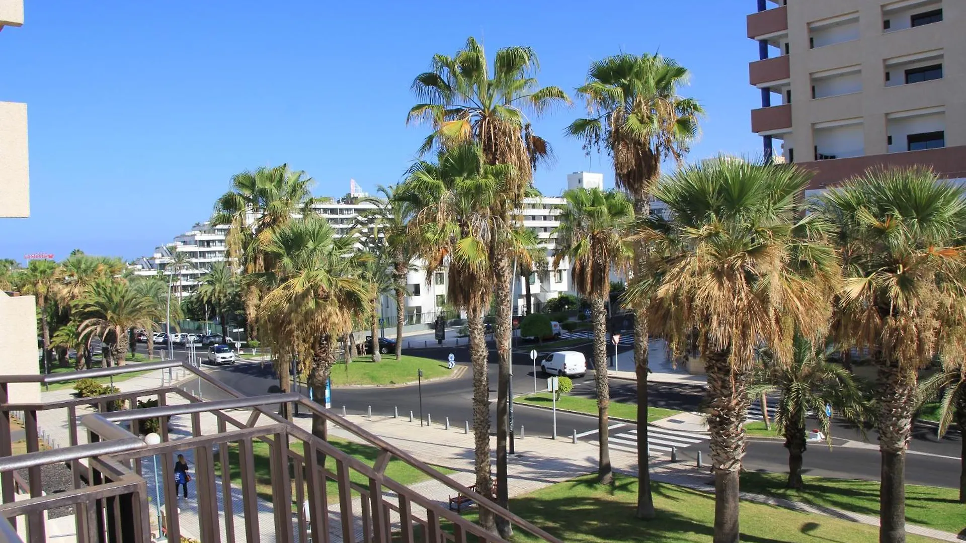 Las Americas - 2 Bedrooms - Flayla-A 0*, Arona (Tenerife) Spain